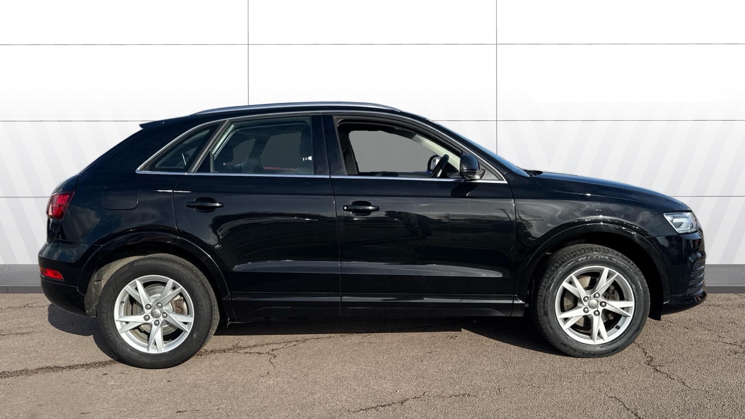 Used Audi Q3 2018 for sale - 77528069: Photo 5