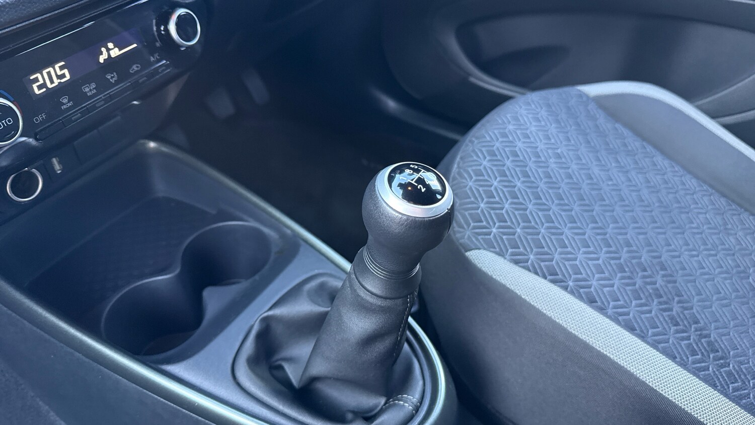 Used Toyota Aygo X 2023 for sale - 77946008: Photo 13