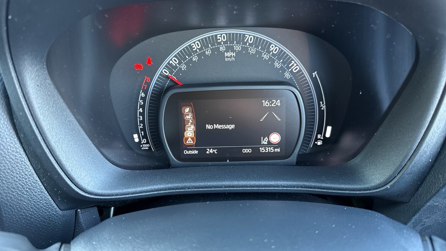 Used Toyota Aygo X 2023 for sale - 77946008: Photo 32