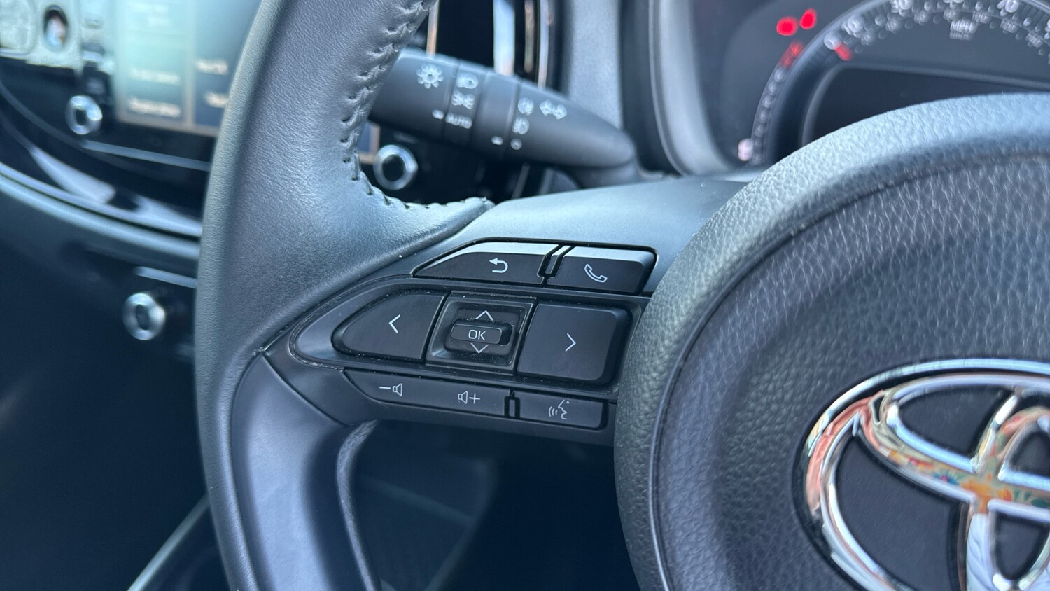 Used Toyota Aygo X 2023 for sale - 77946008: Photo 33