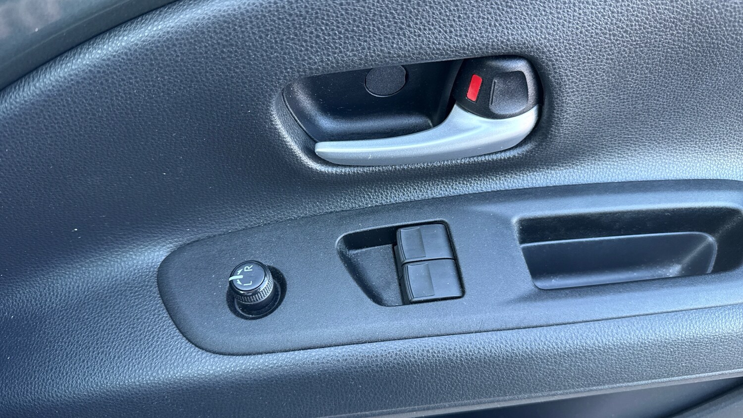 Used Toyota Aygo X 2023 for sale - 77946008: Photo 37