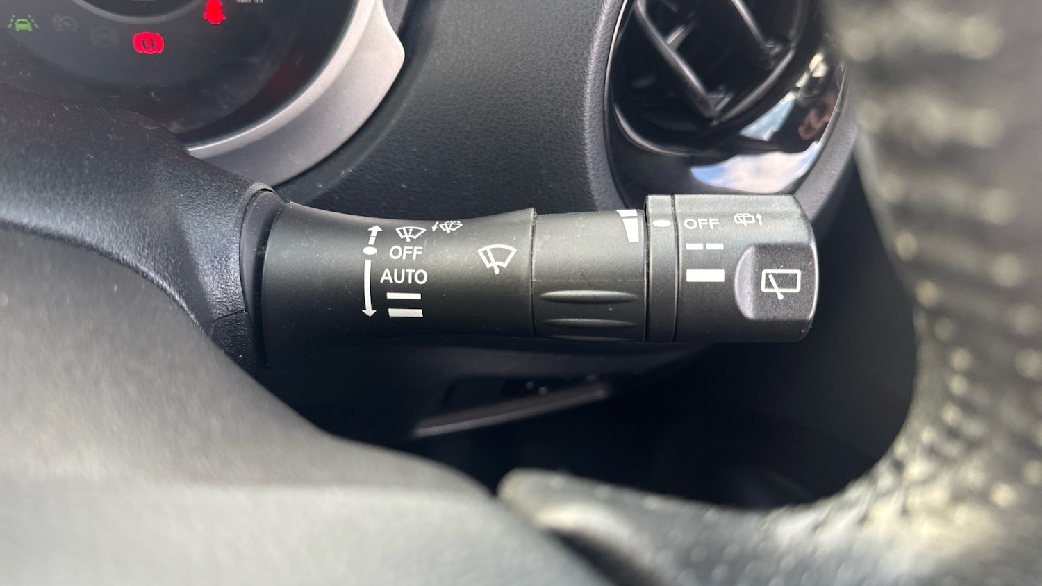 Used Nissan Juke 2017 for sale - 77898714: Photo 49