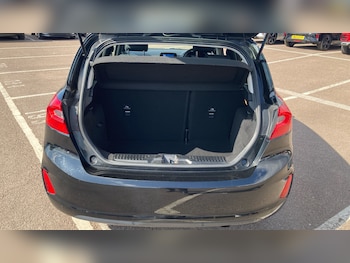 Used Ford Fiesta 2017 for sale - 79579897: Photo
