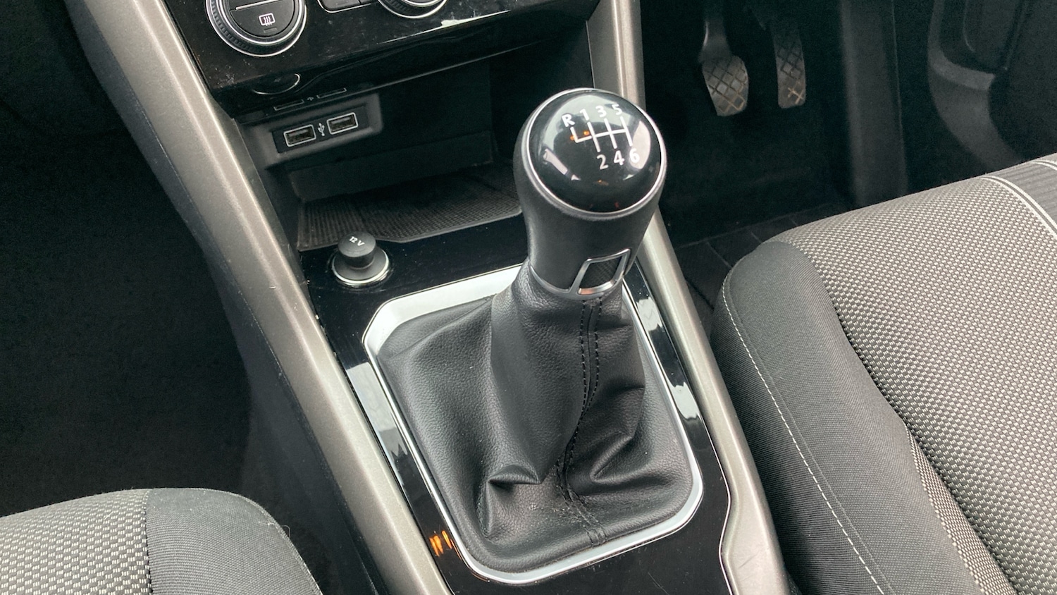 Used Volkswagen T-Roc 2020 for sale - 77323836: Photo 13