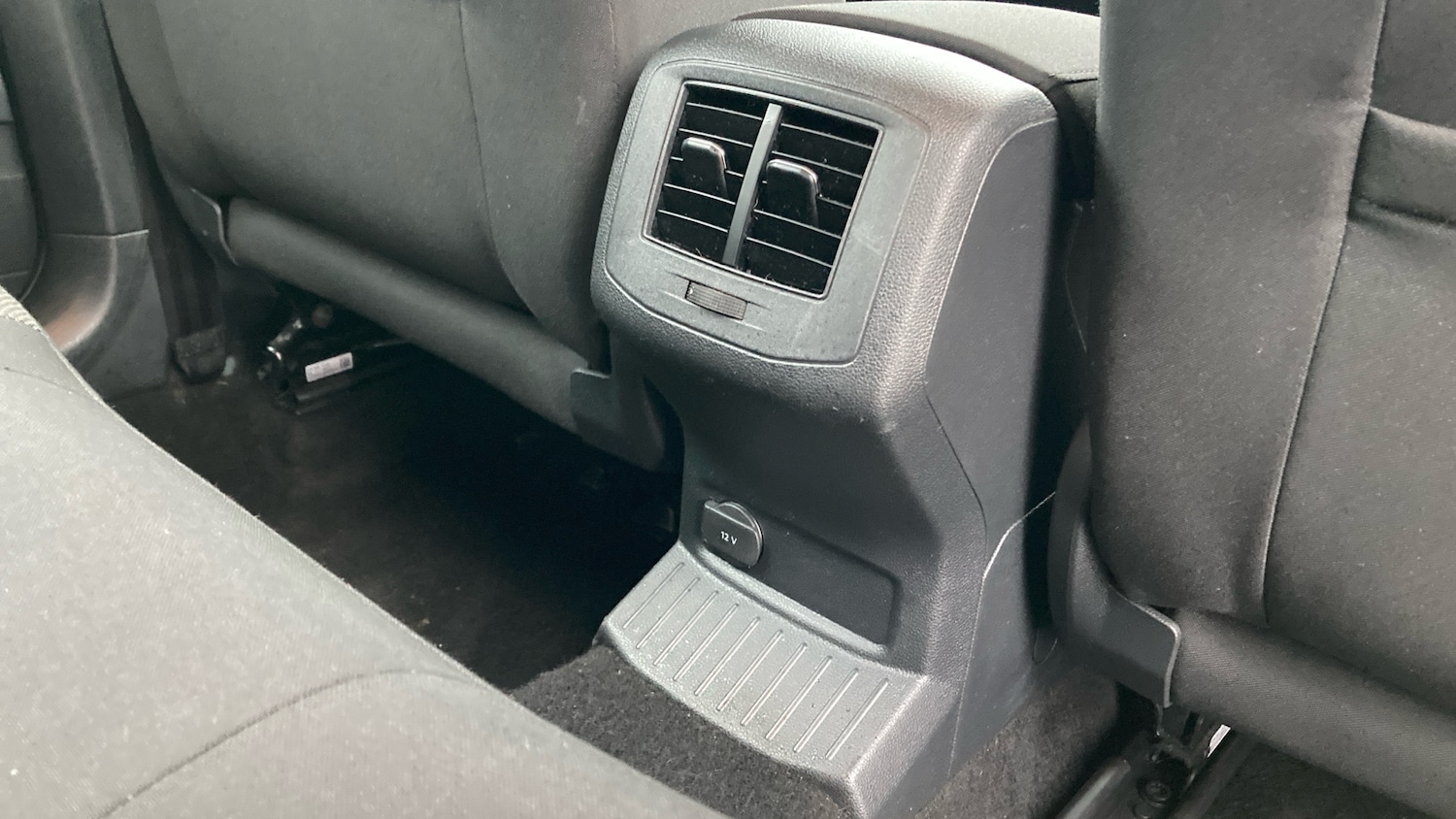 Used Volkswagen T-Roc 2020 for sale - 77323836: Photo 30