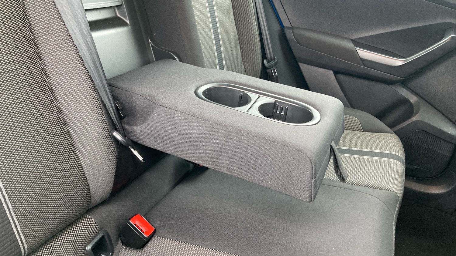 Used Volkswagen T-Roc 2020 for sale - 77323836: Photo 31