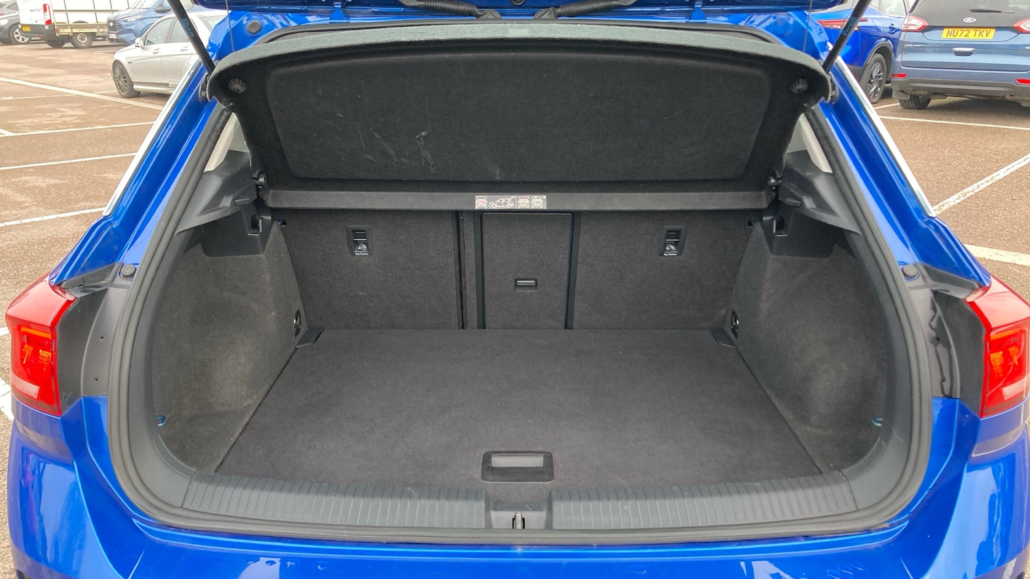 Used Volkswagen T-Roc 2020 for sale - 77323836: Photo 4