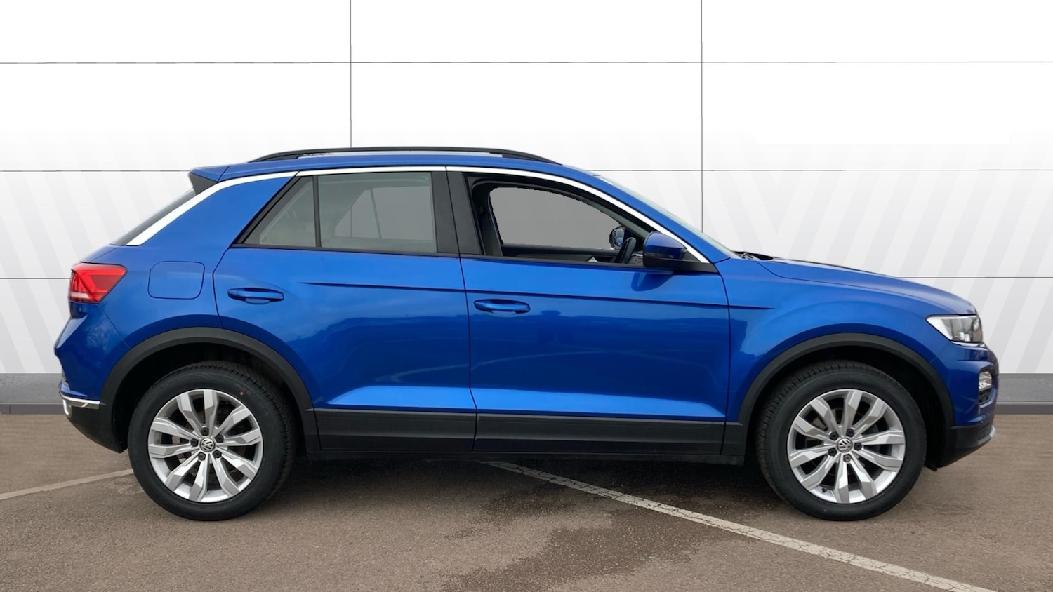 Used Volkswagen T-Roc 2020 for sale - 77323836: Photo 5