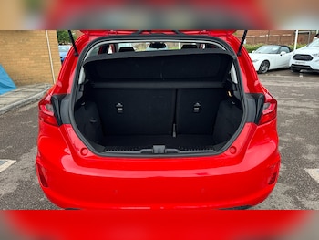 Used Ford Fiesta 2018 for sale - 78928900: Photo