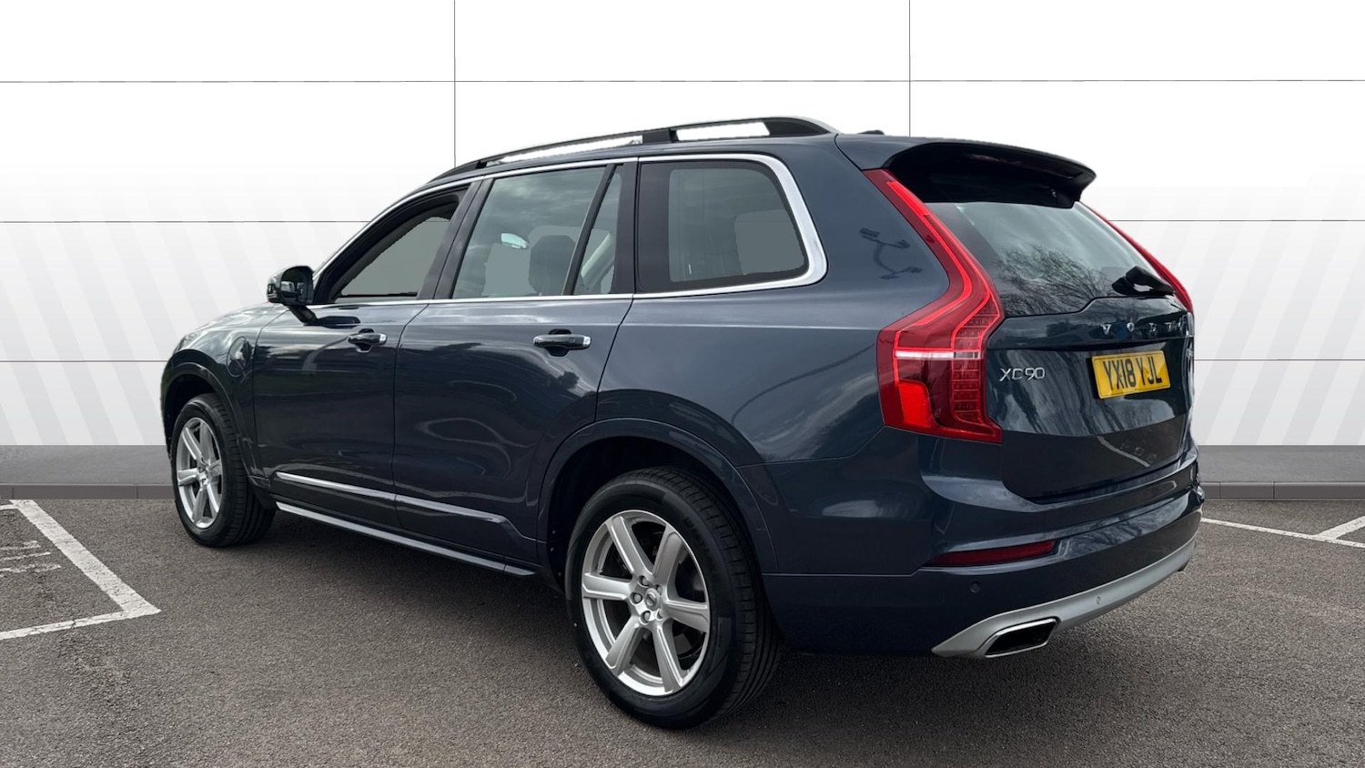 Used Volvo XC90 2018 for sale - 76391204: Photo 2