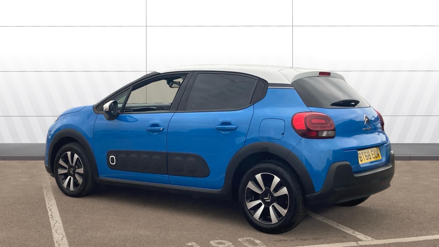 Used Citroen C3 2018 for sale - 76096913: Photo 2