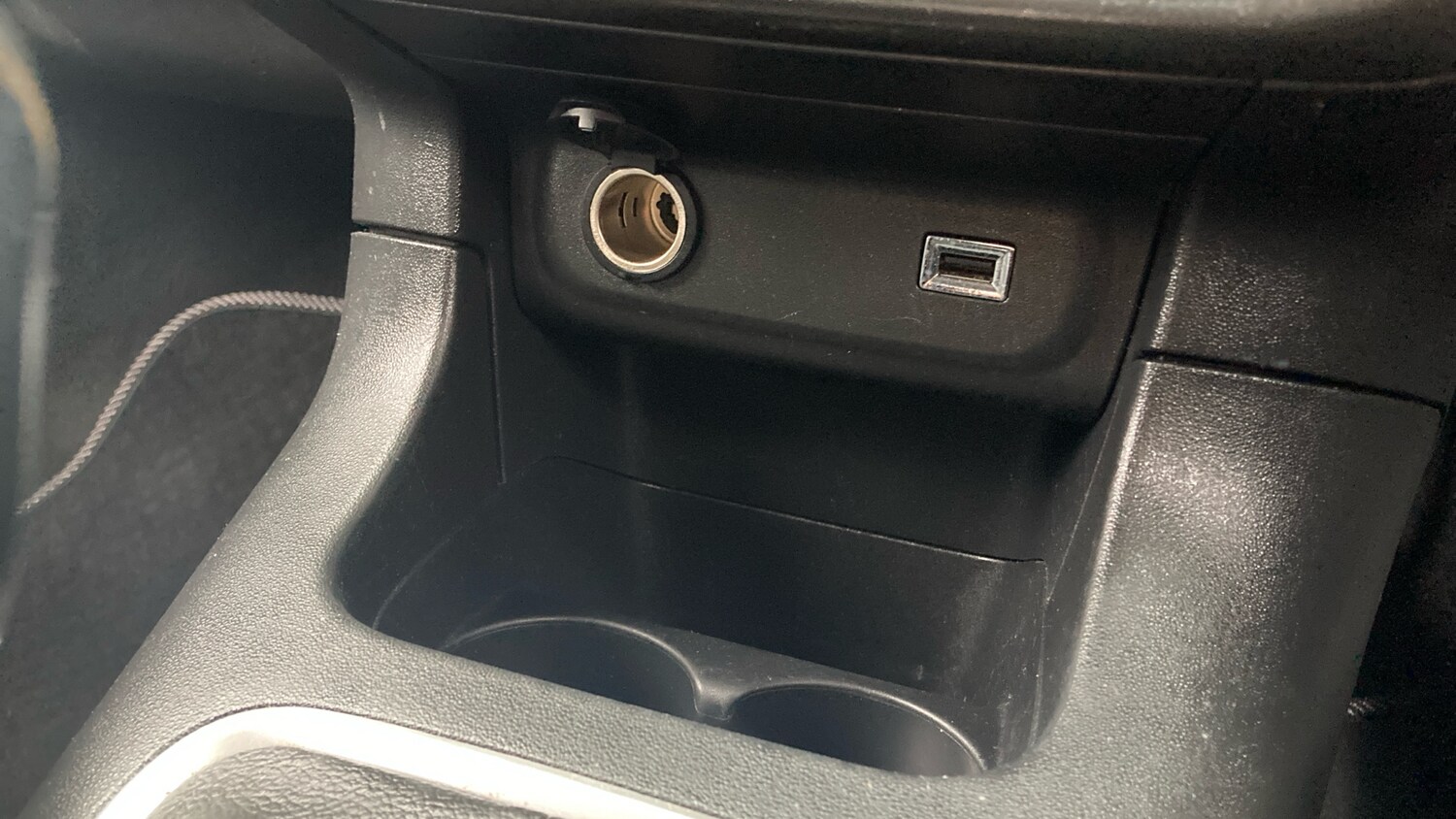 Used Citroen C3 2018 for sale - 76096913: Photo 27