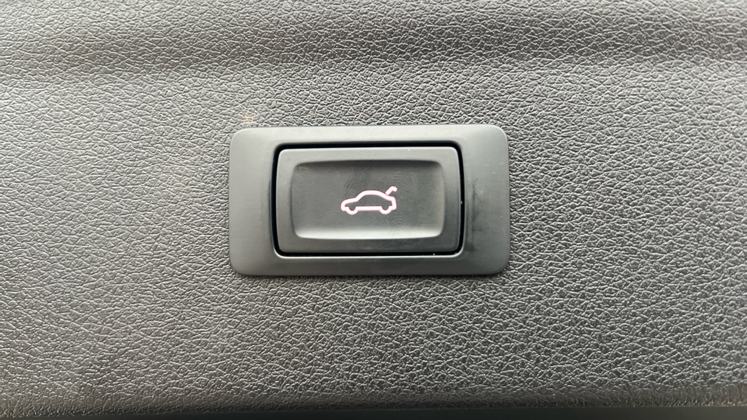 Used Audi Q3 2018 for sale - 77803534: Photo 21