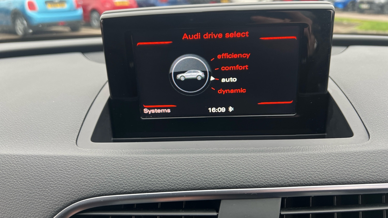 Used Audi Q3 2018 for sale - 77803534: Photo 34