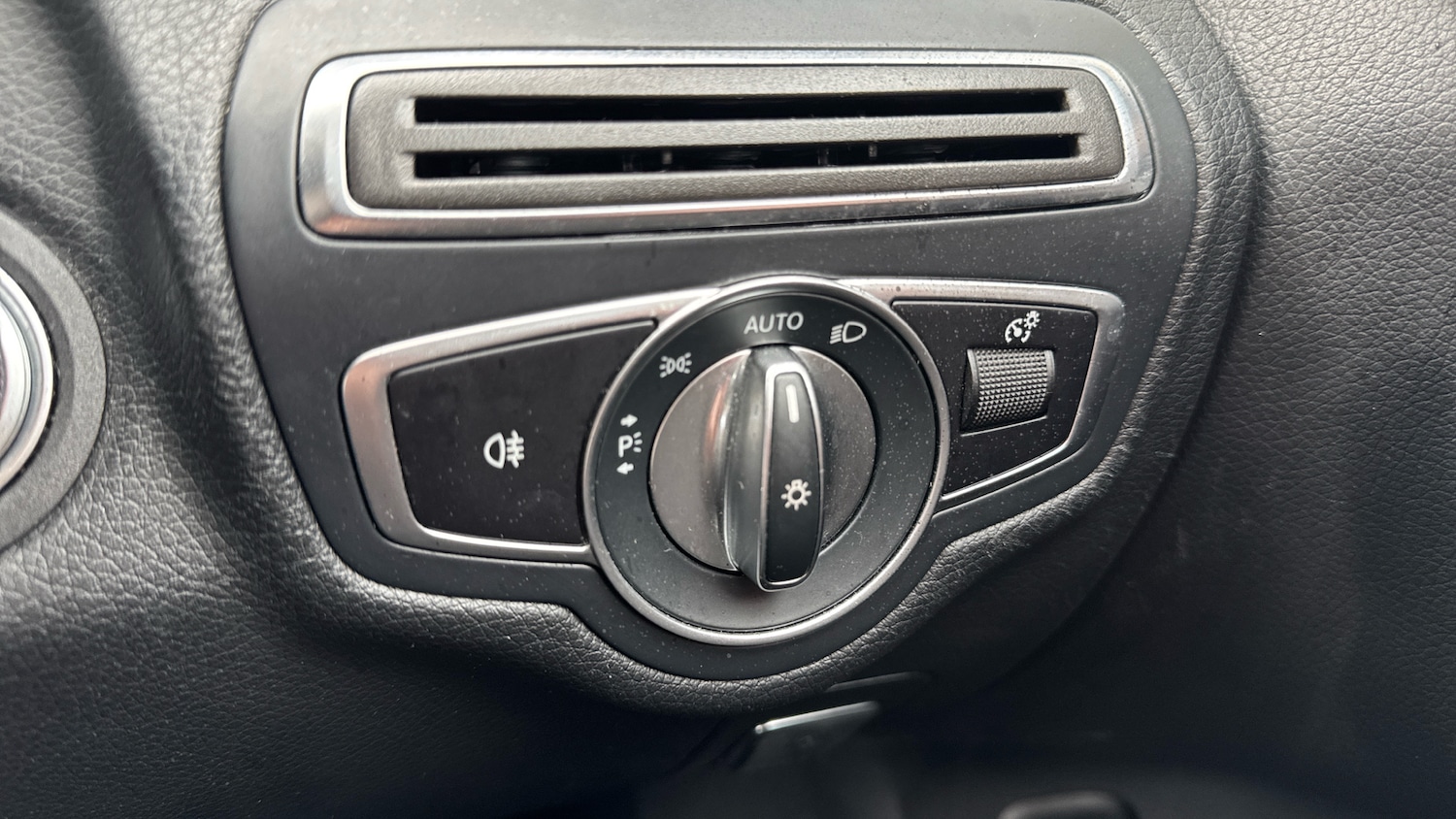 Used Mercedes-Benz C Class 2020 for sale - 77459657: Photo 23