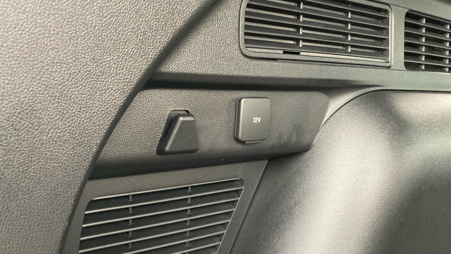 Used Ford Kuga 2025 for sale - 76948198: Photo 31