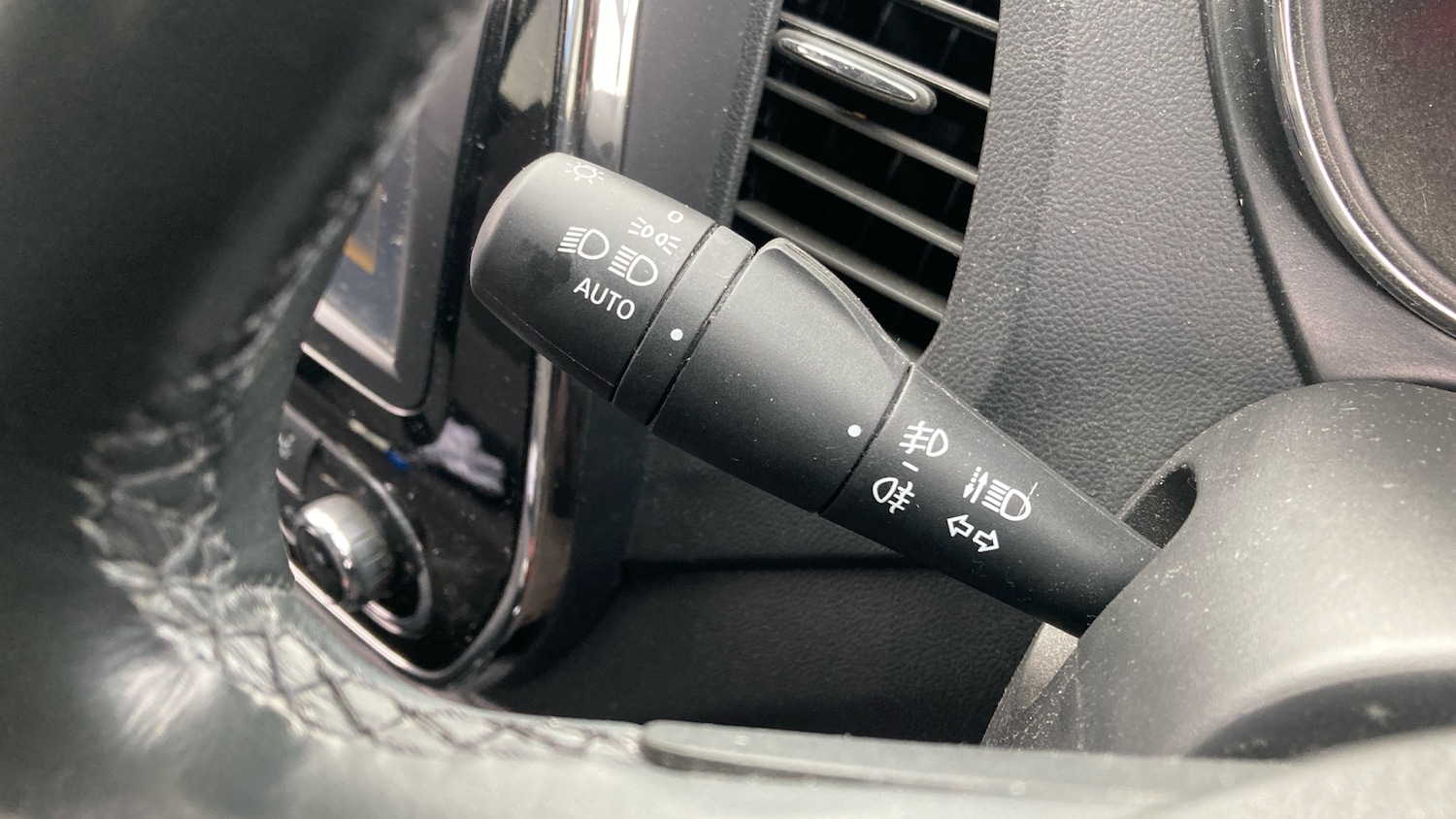 Used Renault Captur 2017 for sale - 77168453: Photo 28