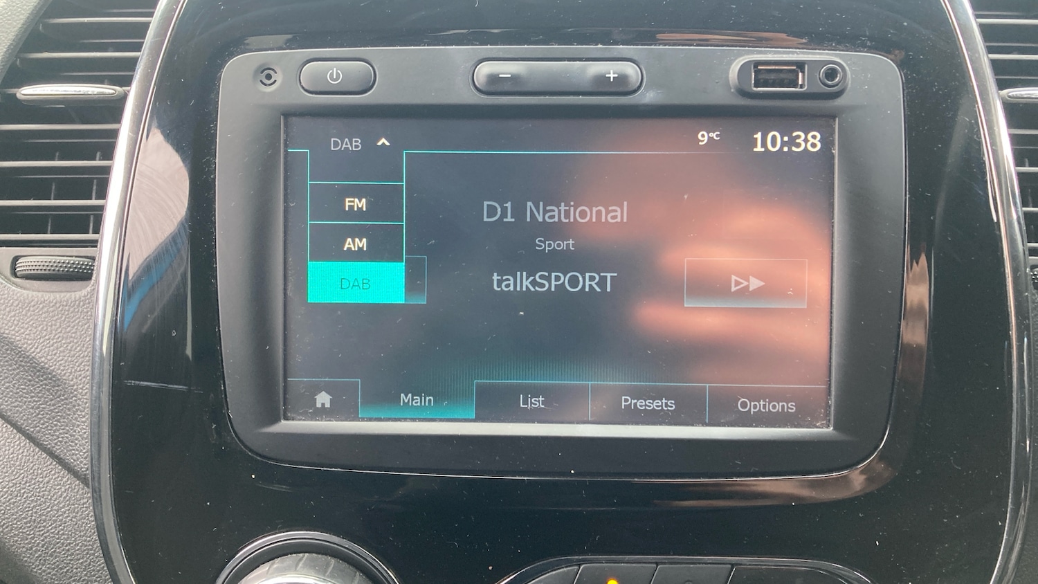 Used Renault Captur 2017 for sale - 77168453: Photo 35