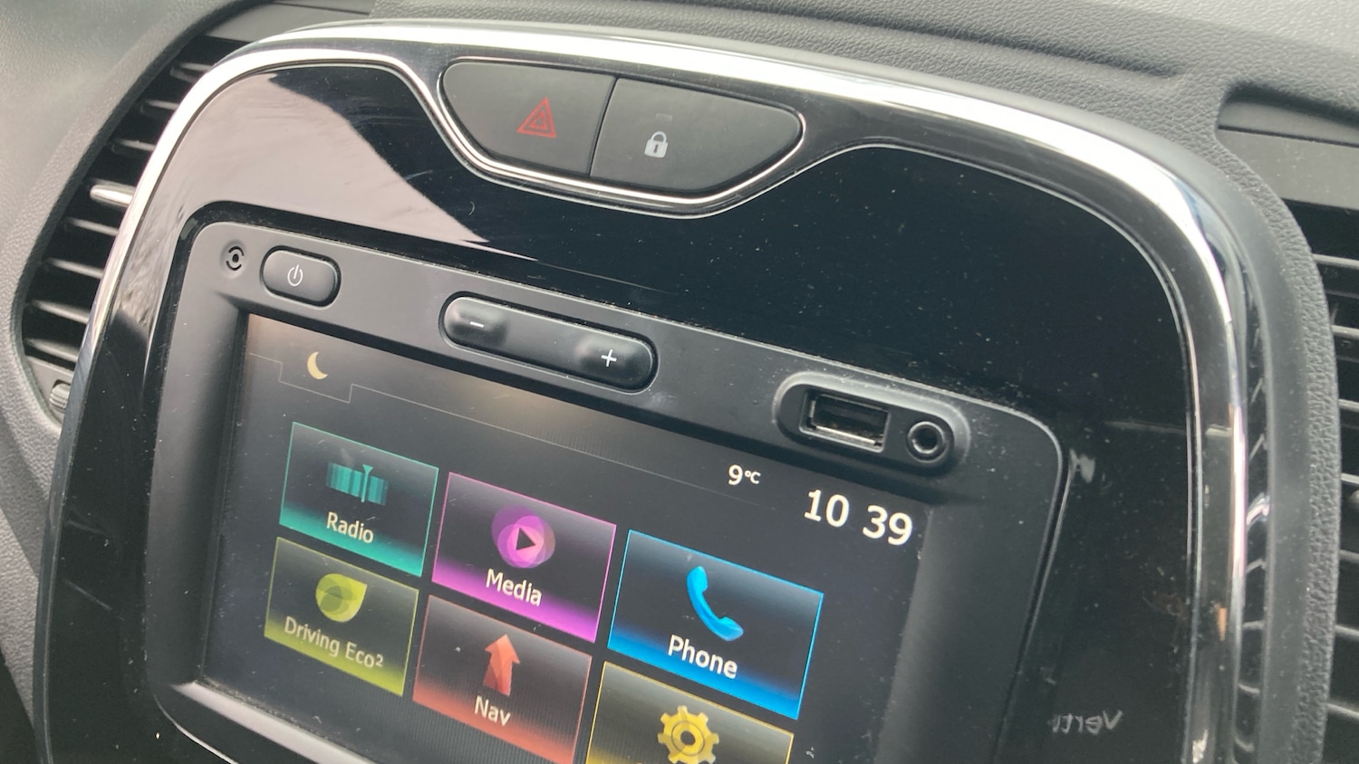 Used Renault Captur 2017 for sale - 77168453: Photo 42