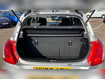 Used Suzuki Swift 2017 for sale - 75919496: Photo