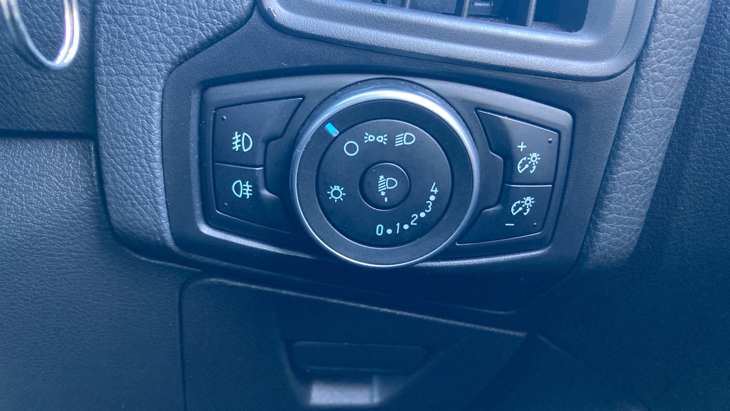 Used Ford Focus 2017 for sale - 76806984: Photo 24