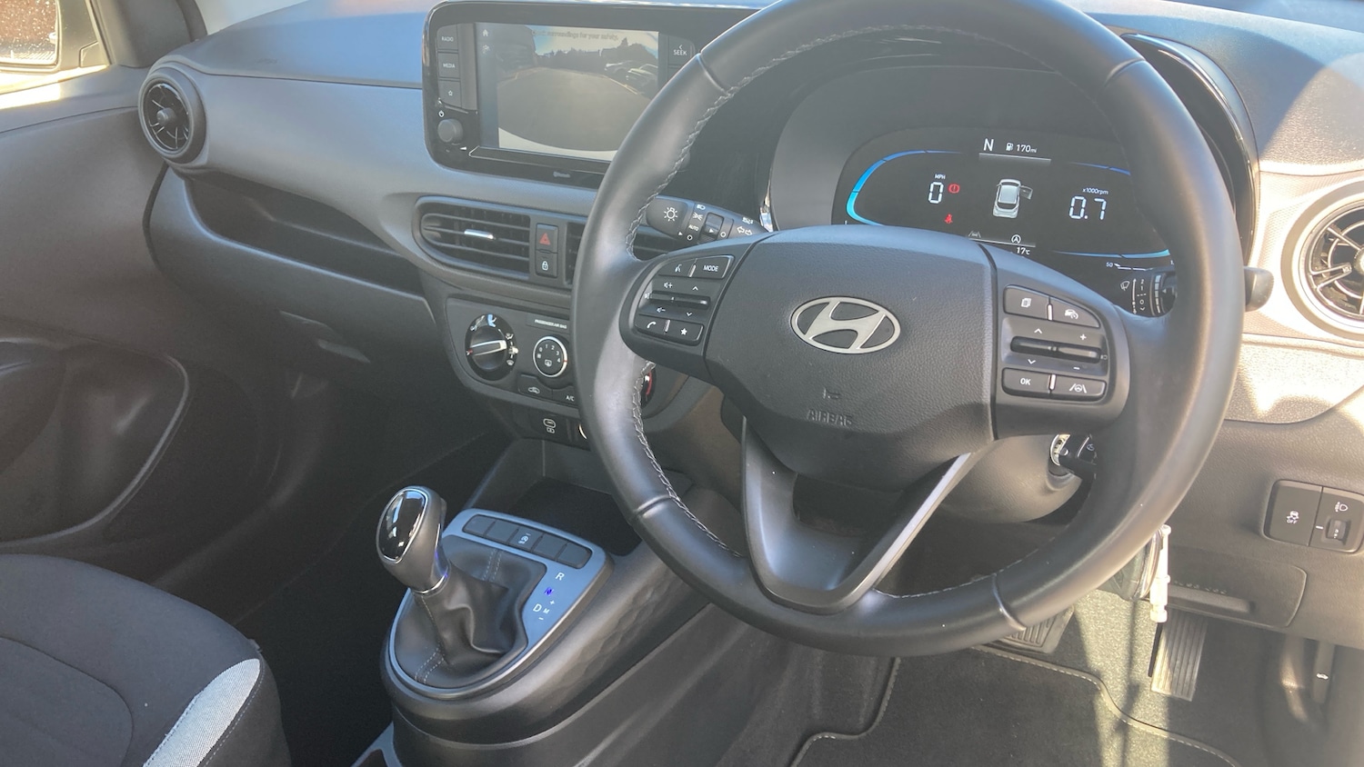 Used Hyundai i10 2023 for sale - 77323835: Photo 11