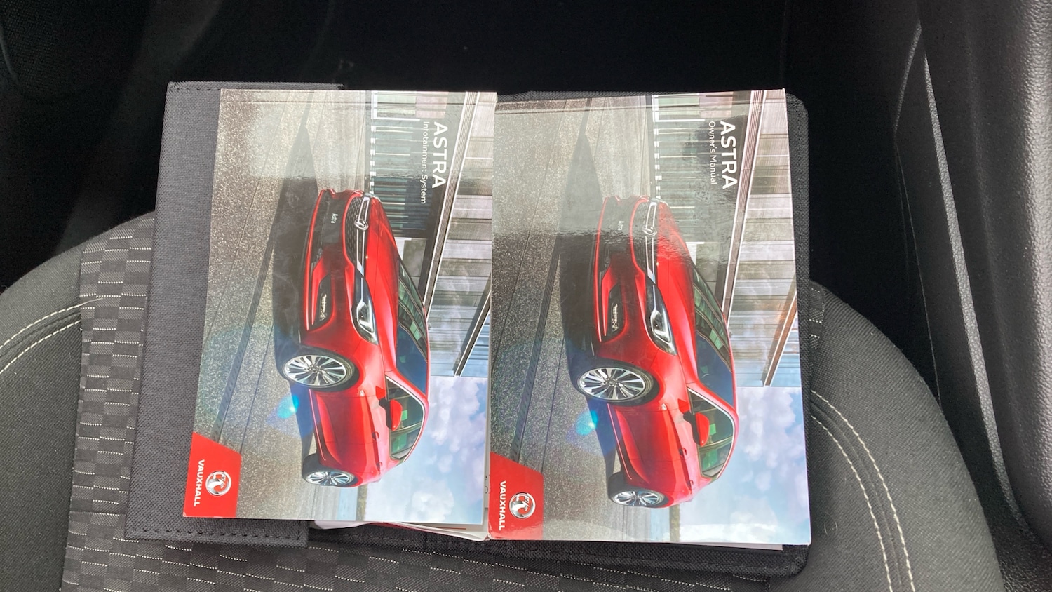 Used Vauxhall Astra 2018 for sale - 77272111: Photo 19