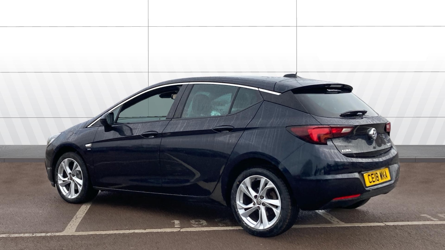 Used Vauxhall Astra 2018 for sale - 77272111: Photo 2