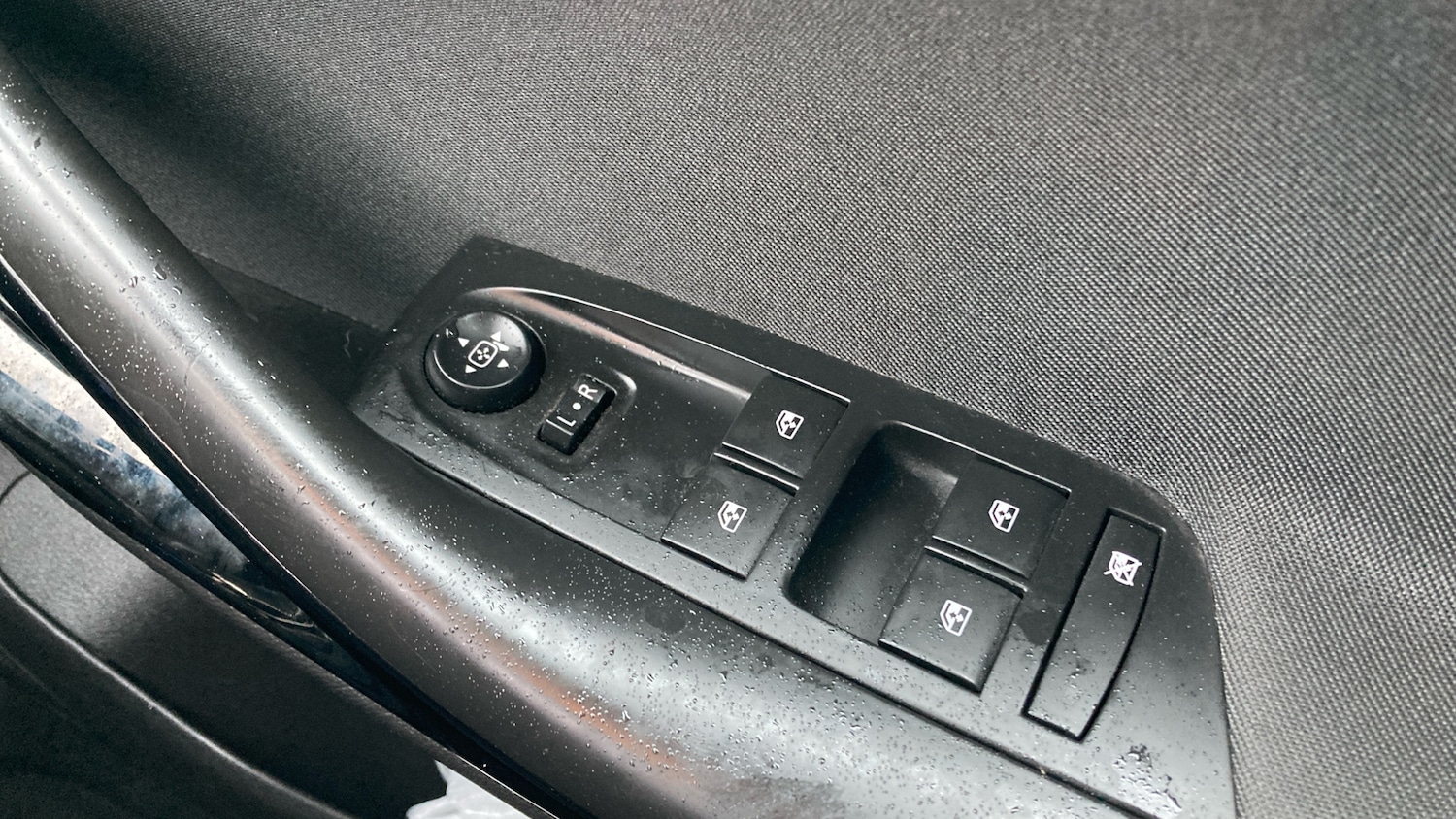 Used Vauxhall Astra 2018 for sale - 77272111: Photo 22