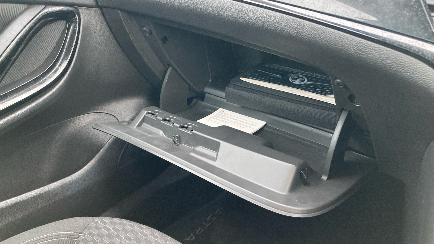 Used Vauxhall Astra 2018 for sale - 77272111: Photo 37