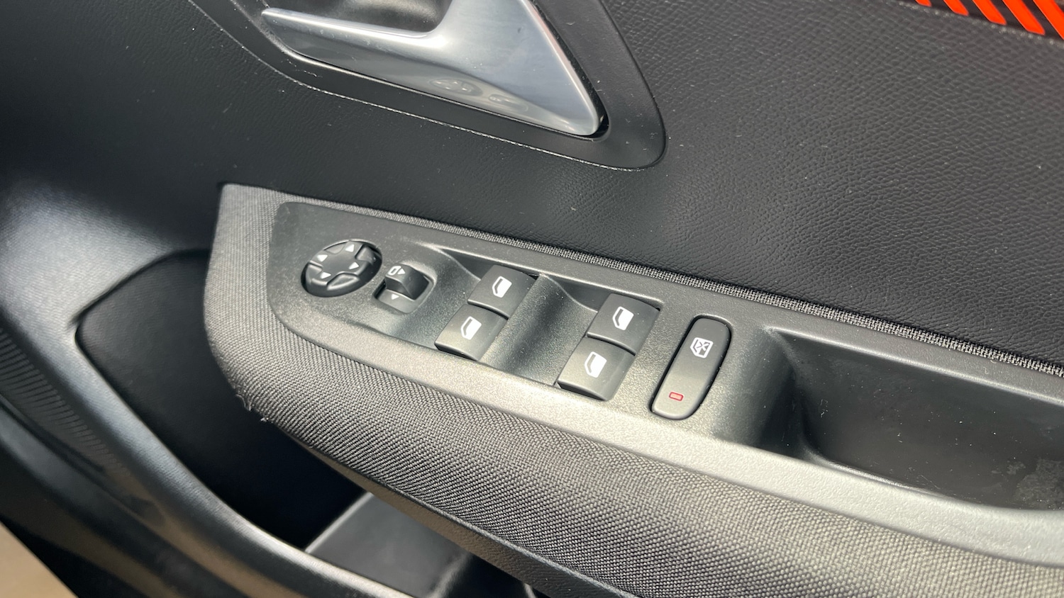Used Peugeot 208 2023 for sale - 76343864: Photo 21