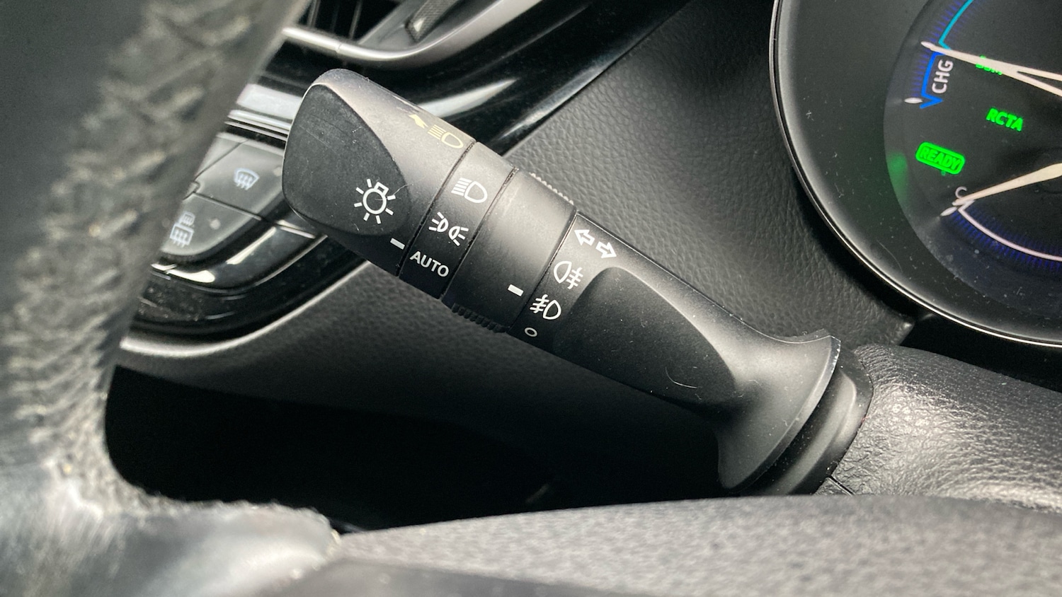 Used Toyota C-HR 2017 for sale - 77124008: Photo 28