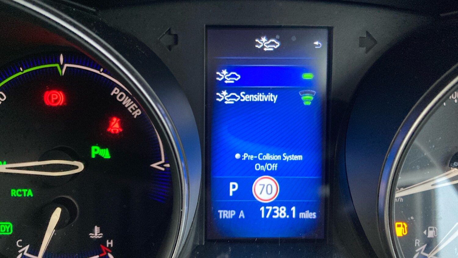 Used Toyota C-HR 2017 for sale - 77124008: Photo 41