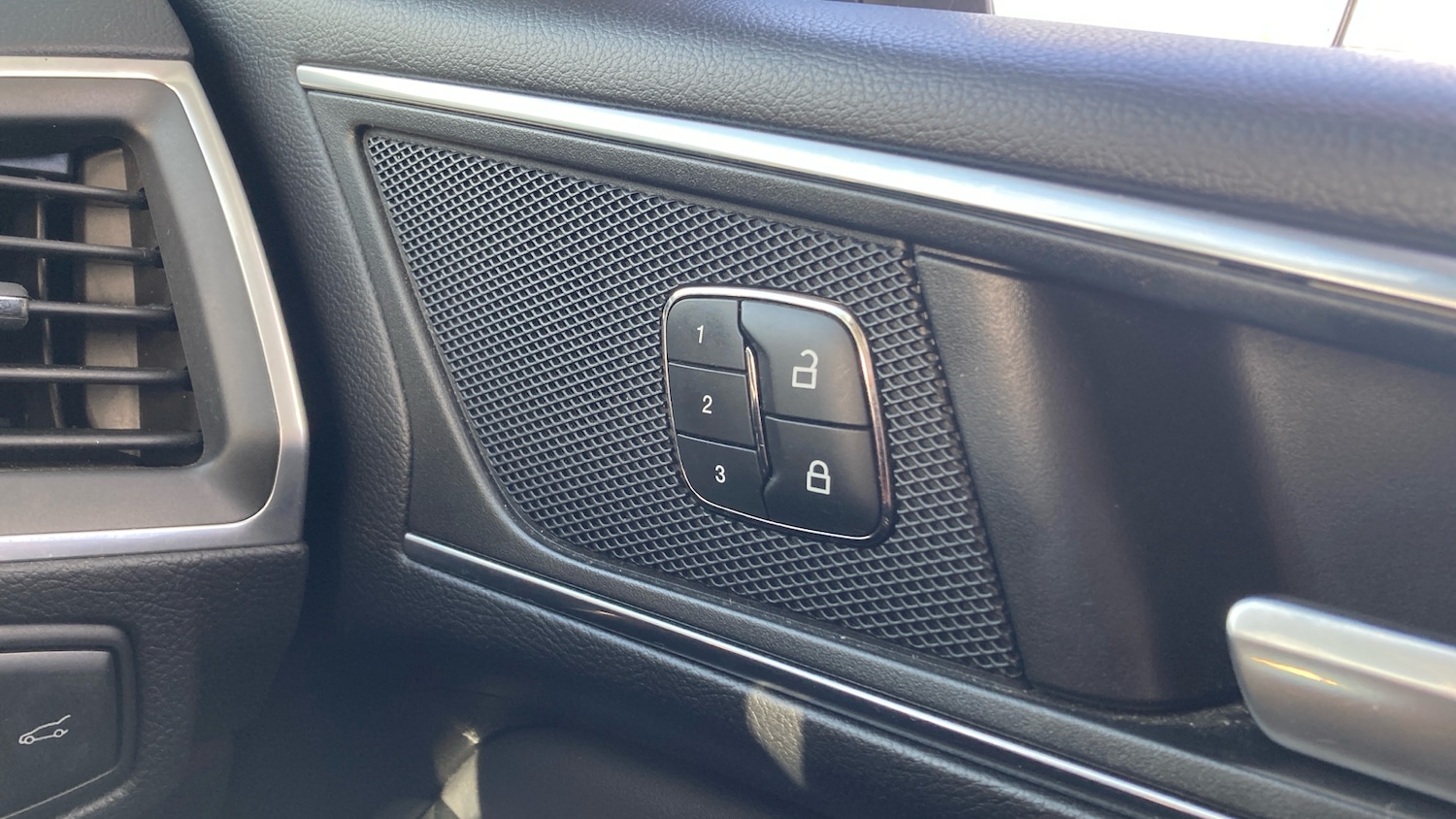 Used Ford Galaxy 2017 for sale - 76576512: Photo 22