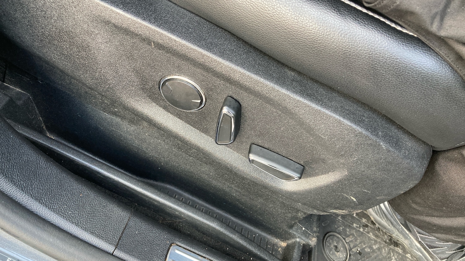 Used Ford Galaxy 2017 for sale - 76576512: Photo 23