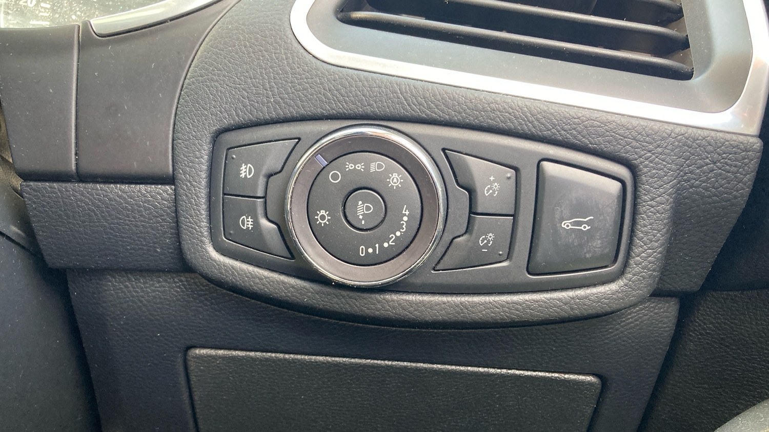 Used Ford Galaxy 2017 for sale - 76576512: Photo 24