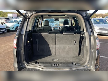 Used Ford Galaxy 2017 for sale - 76576512: Photo