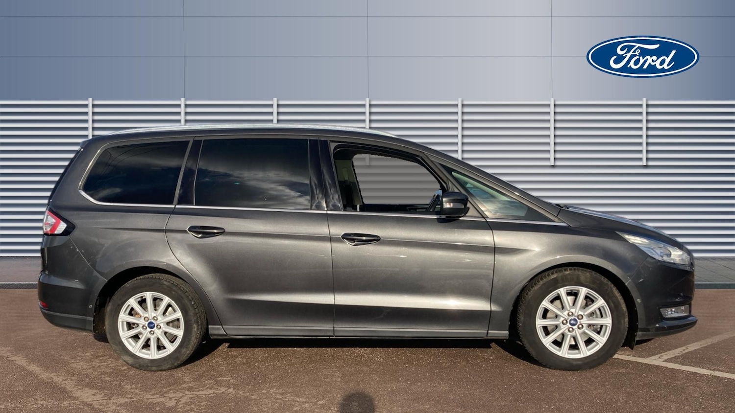 Used Ford Galaxy 2017 for sale - 76576512: Photo 5