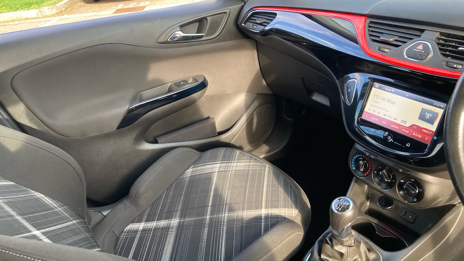 Used Vauxhall Corsa 2015 for sale - 76517901: Photo 14