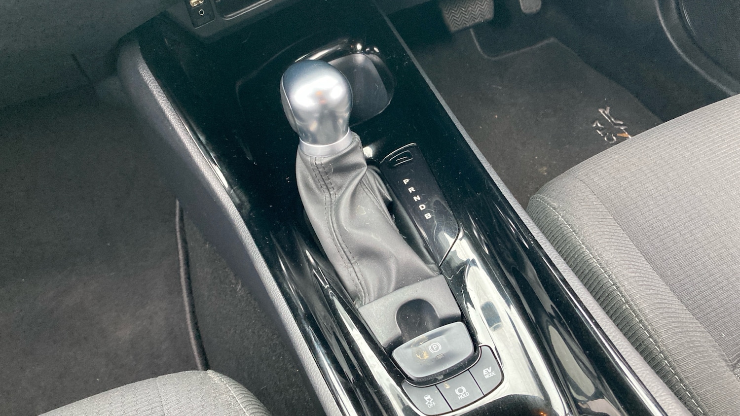 Used Toyota C-HR 2019 for sale - 76734345: Photo 13