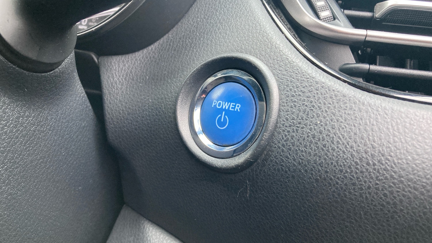 Used Toyota C-HR 2019 for sale - 76734345: Photo 24