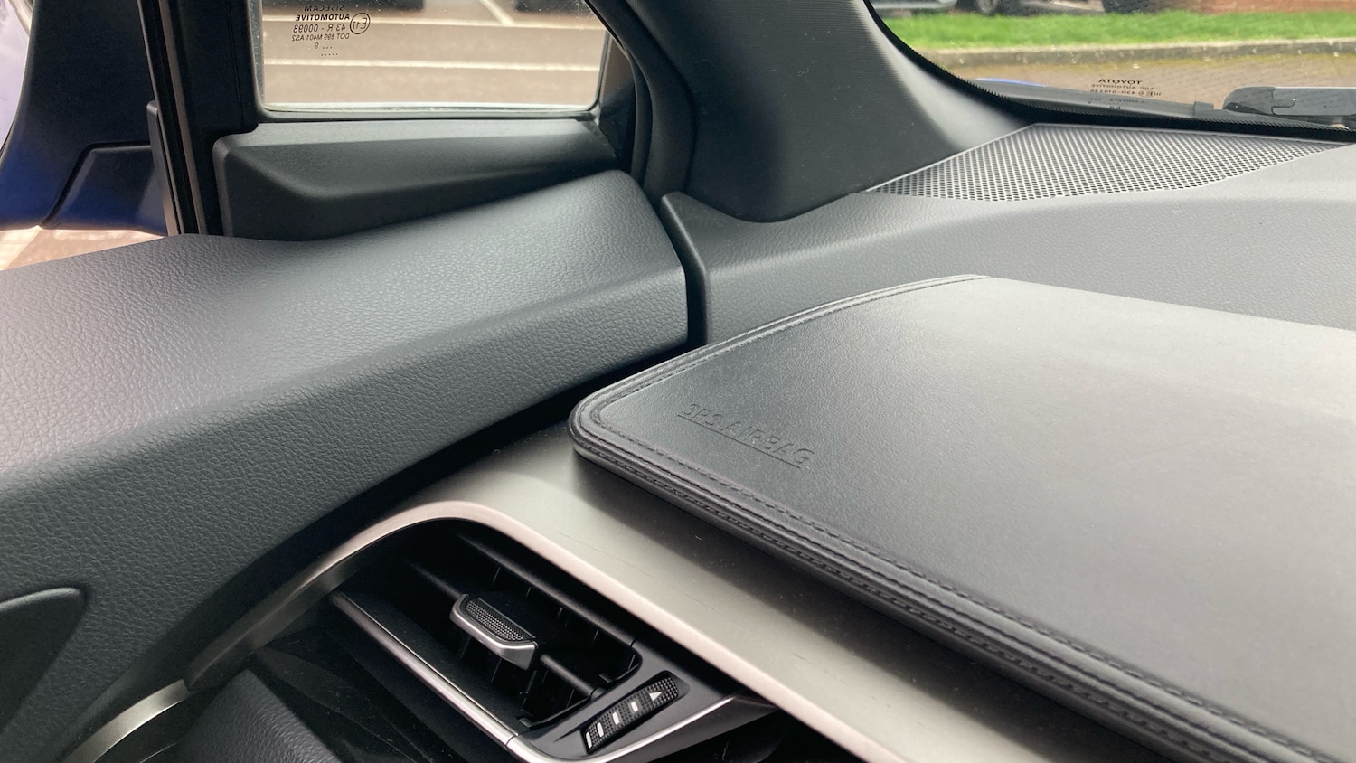 Used Toyota C-HR 2019 for sale - 76734345: Photo 32