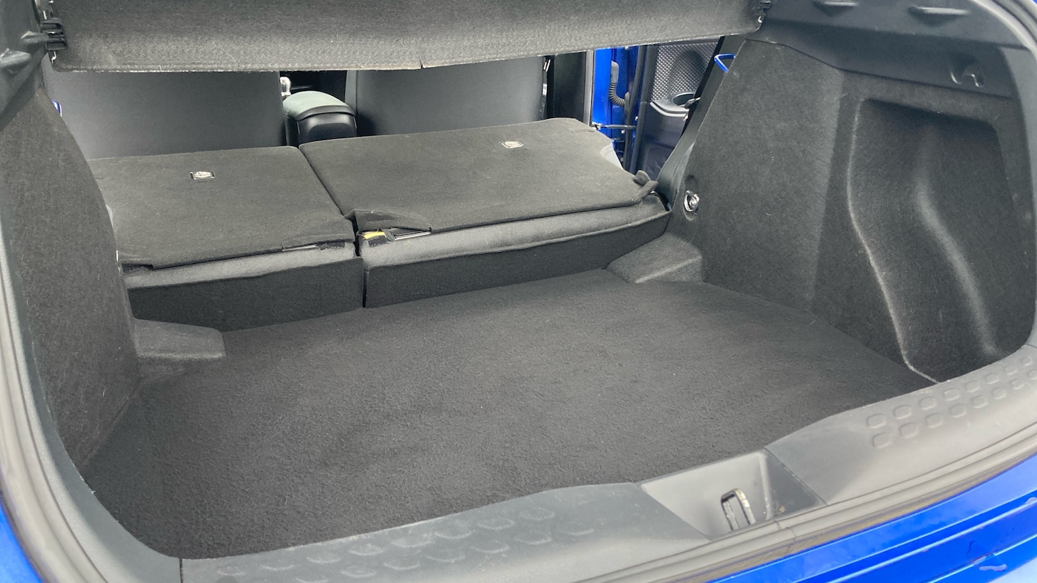 Used Toyota C-HR 2019 for sale - 76734345: Photo 33