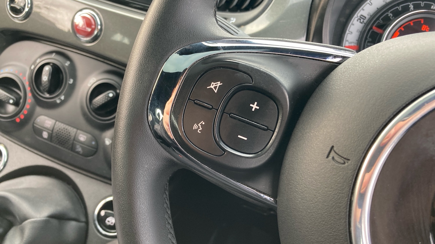 Used Fiat 500 2020 for sale - 76959780: Photo 24