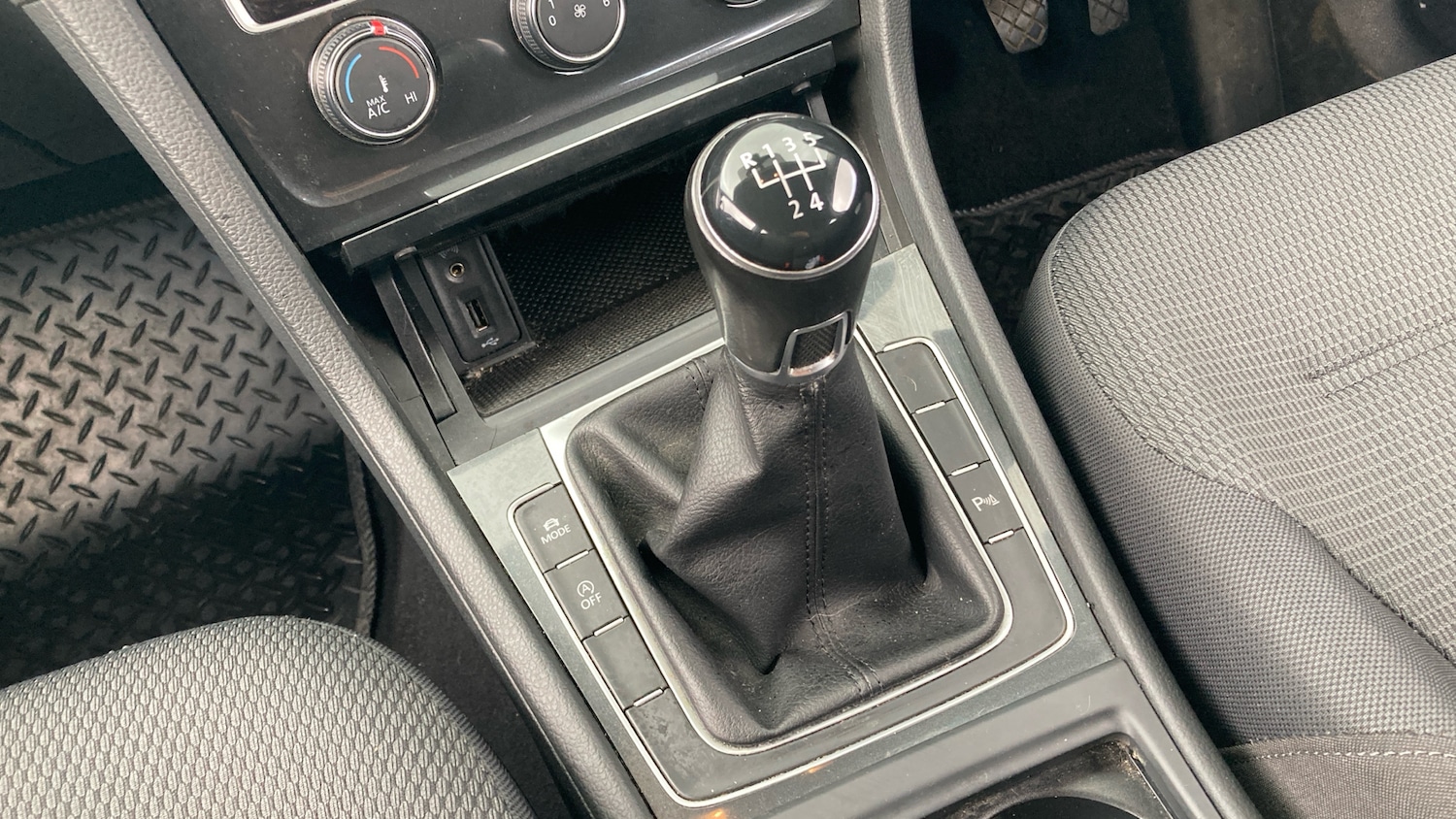 Used Volkswagen Golf 2018 for sale - 76504889: Photo 13