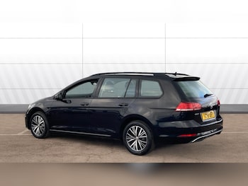 Used Volkswagen Golf 2018 for sale - 76504889: Photo