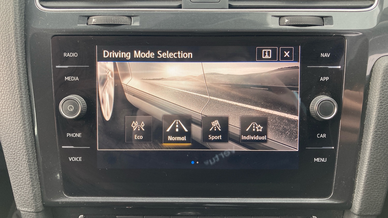 Used Volkswagen Golf 2018 for sale - 76504889: Photo 40