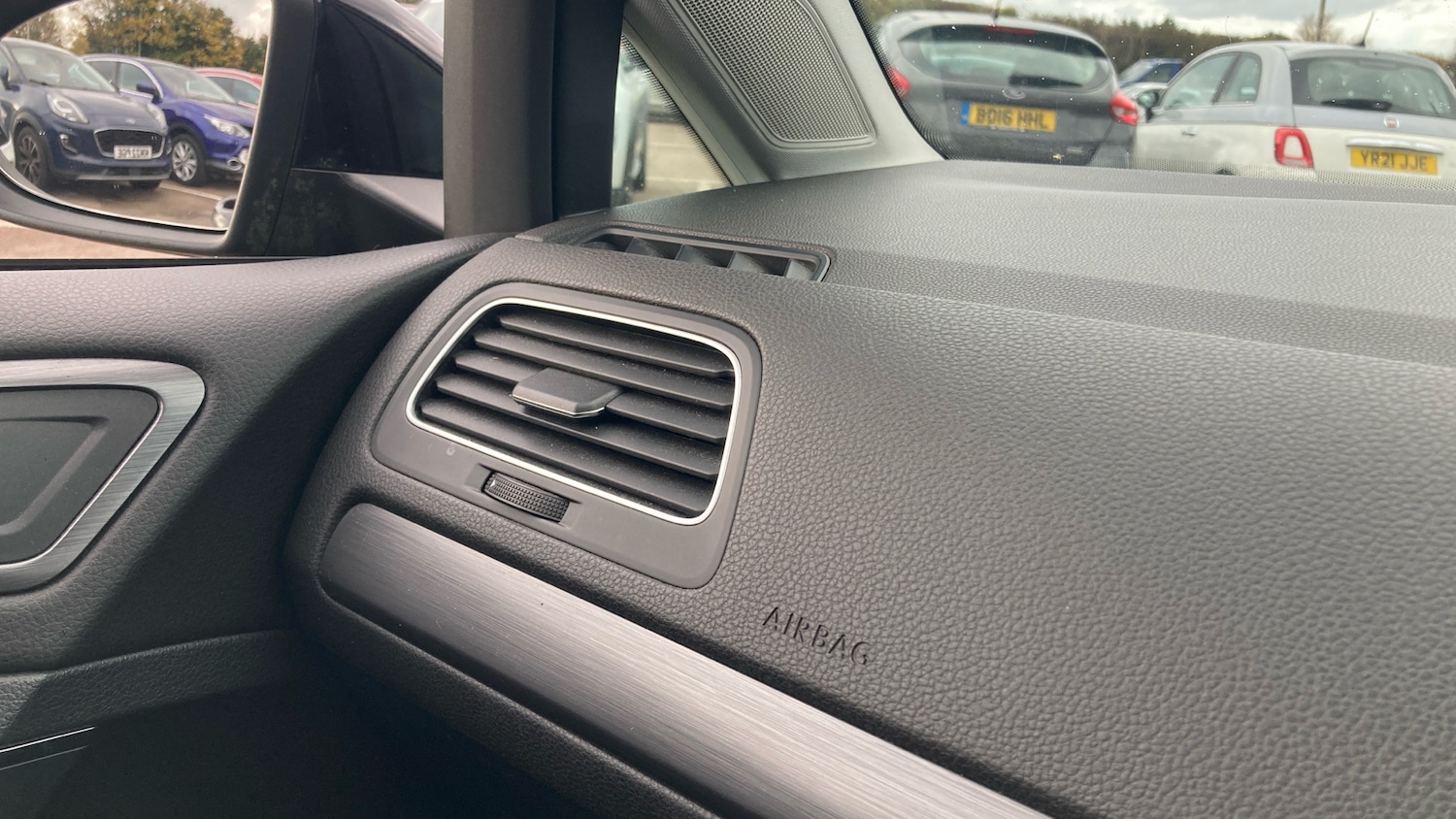 Used Volkswagen Golf 2018 for sale - 76504889: Photo 41