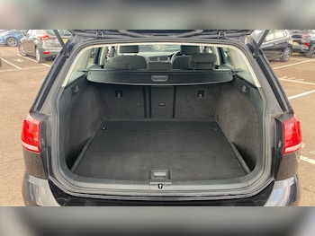 Used Volkswagen Golf 2018 for sale - 76504889: Photo