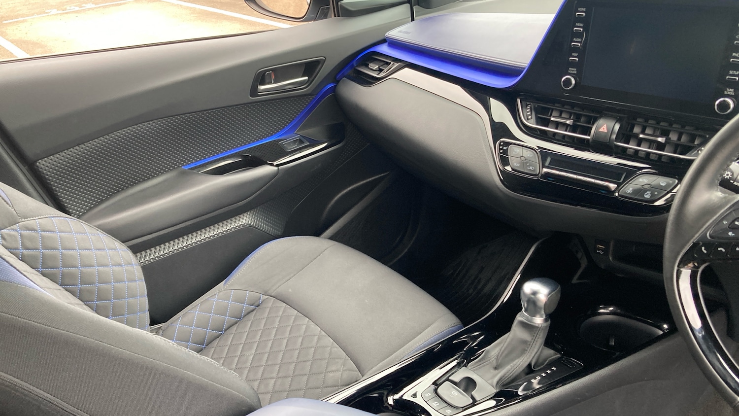 Used Toyota C-HR 2021 for sale - 76302118: Photo 14